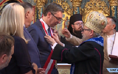 Vučiću uručen orden