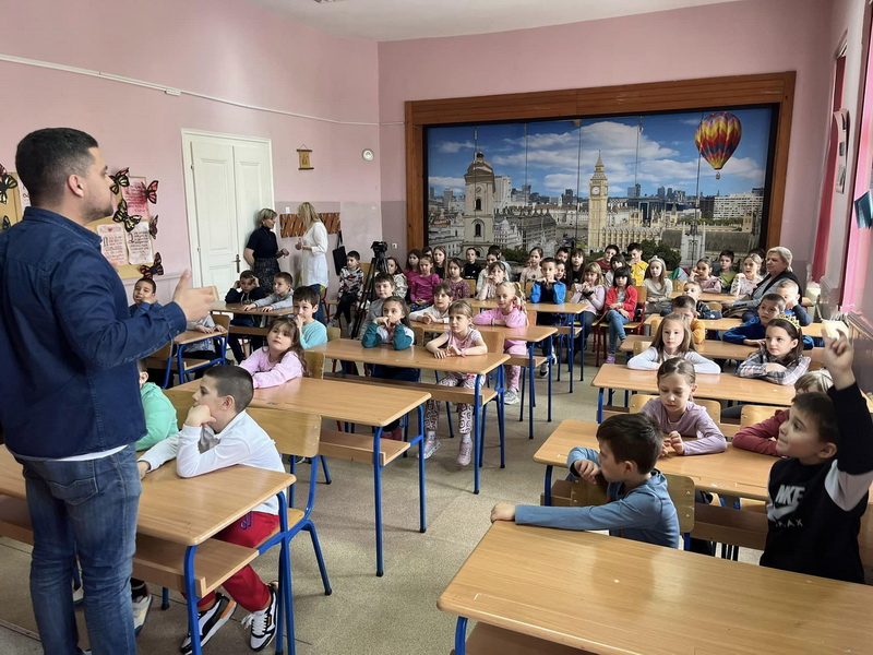 431562005 725585039746426 8241743431883432604 N