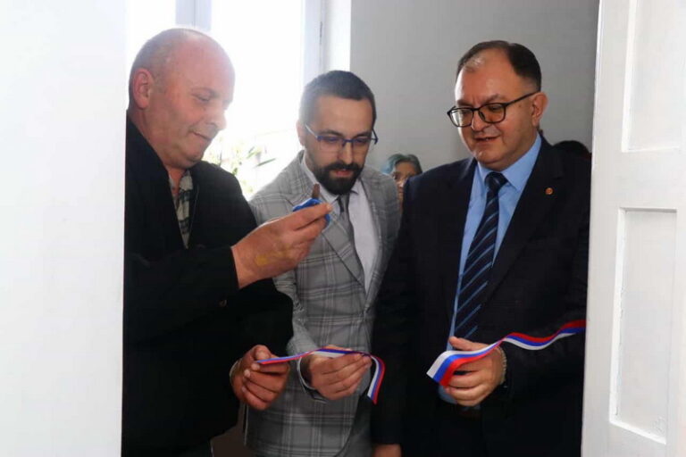 432951336 293669197077503 5892453351923172483 N