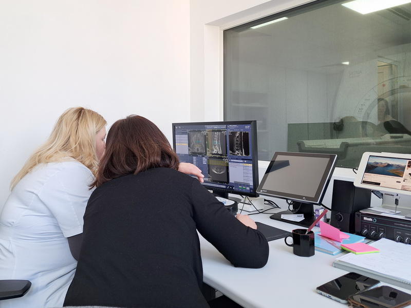 434056191 327198657031097 3407468070999046097 N