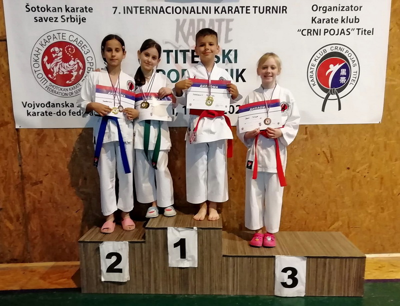 440945402 992674618958888 6150552860261654401 N