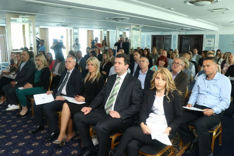 441243940 1010726554392596 7760863713782700733 N