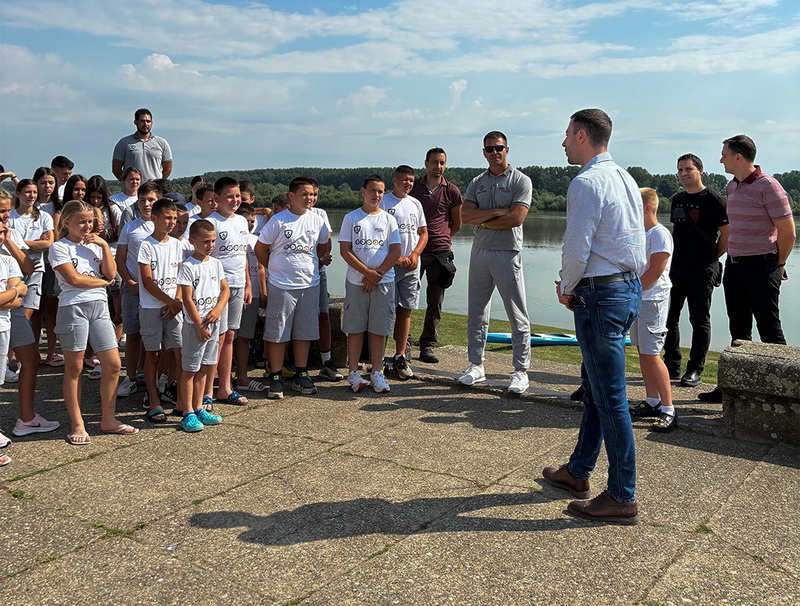 448406678 489746556899976 3904567975595315431 N