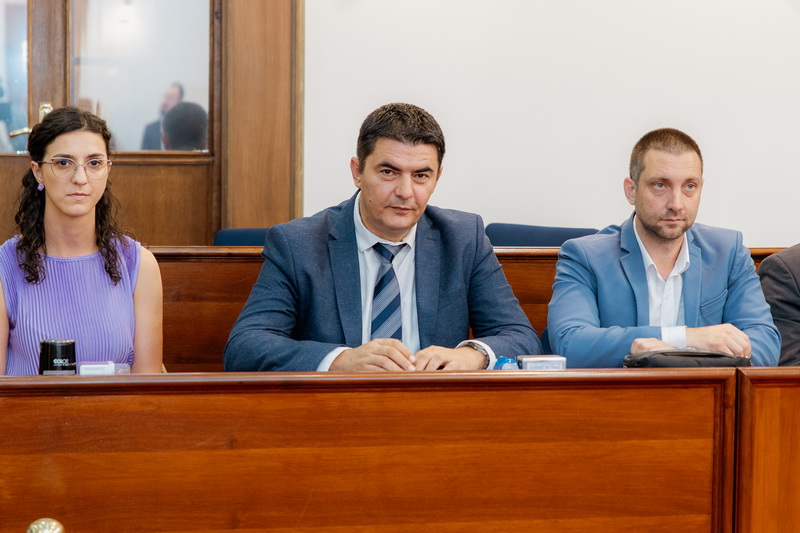 449768027 1015717613487019 2949701321645882600 N