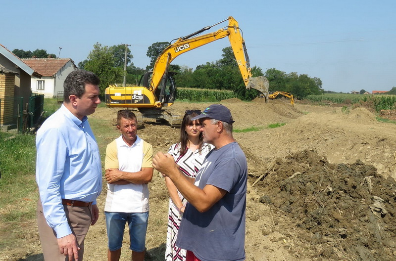 451193211 1053343163464268 7952140135558744472 N