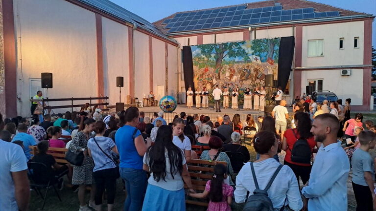 452997728 1216005676108263 6434889936774203604 N