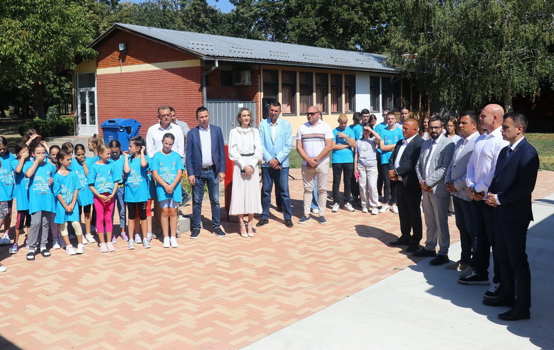 454207360 1068107808654470 8961220954728948938 N