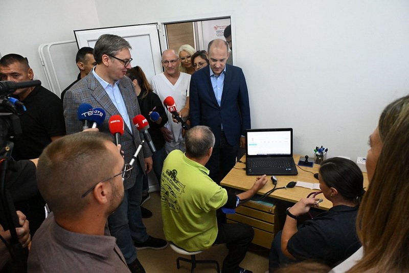 458696639 18136872454357103 4826685517672256639 N