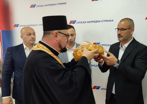 464749033 958994142930199 2604387199563106093 N