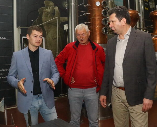 465609455 1140307004767883 5505860880092388334 N