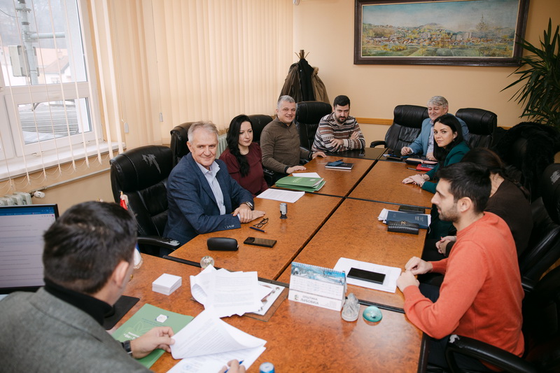 598862698 1399519185106858 2809168433725743454 N