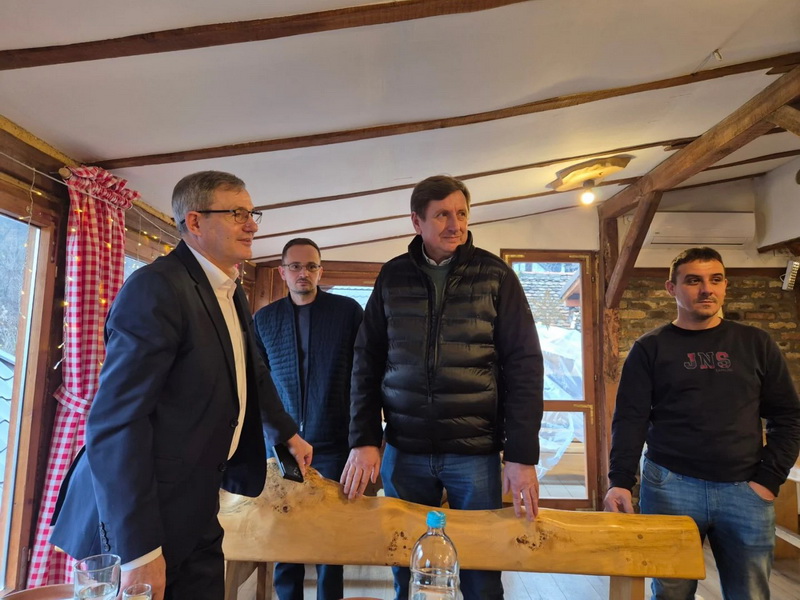 605618628 18048491486703265 1194773164515422542 N.webp Snapshot 00.01.852