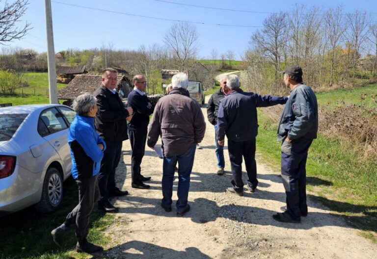 Img 2d7a75e0ad9d93524af02a34952123a6 V 1024x768