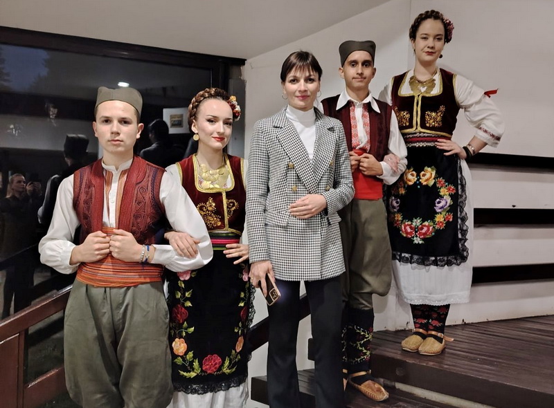 Img 58a59fff8a57552a75f7c7bef1f2c548 V