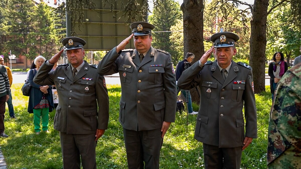 Spomenik Momcilu Gavricu 02