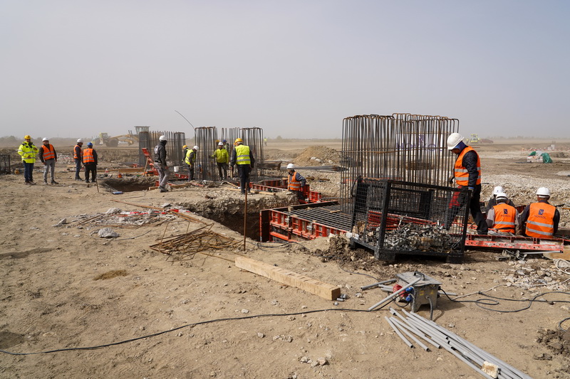 Gradilite BuduÆeg Kompleksa U SurÈinu