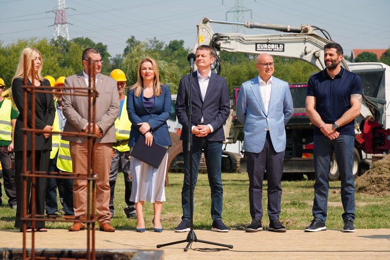 StanisavljeviÆ, GliiÆ, VuÈeviÆ I apiÆ