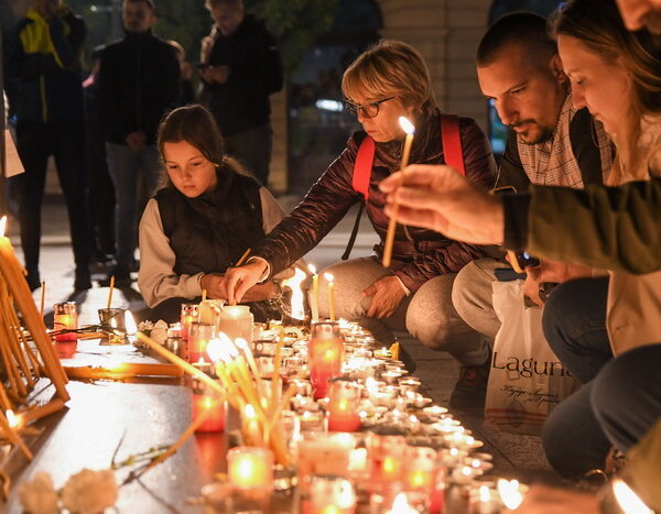 NovosaÐani Pale SveÆe