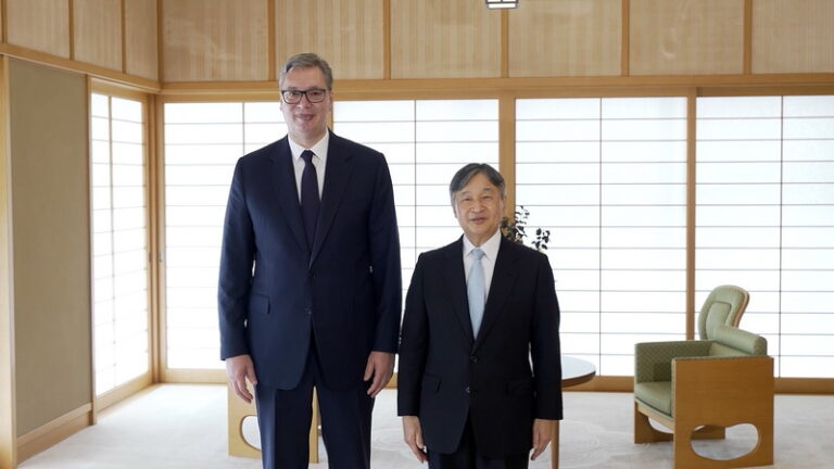 Aleksandar VuÈiÆ, Car Naruhito