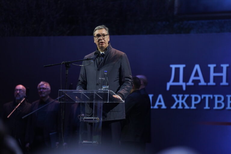 Aleksandar VuÈiÆ
